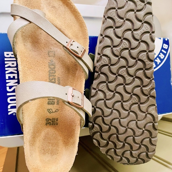Birkenstock Mayari Size 8 (39) in Stone - Picture 2 of 3
